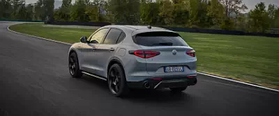 Alfa Romeo Stelvio Competizione      UltraWide 21:9