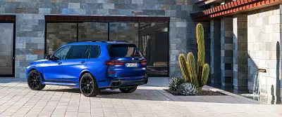 BMW X7 M60i xDrive      UltraWide 21:9