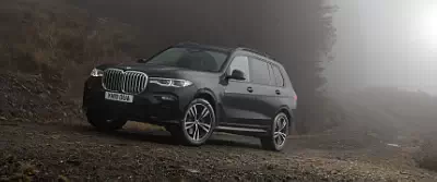 BMW X7 xDrive30d M Sport UK-spec      UltraWide 21:9