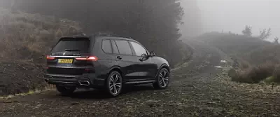 BMW X7 xDrive30d M Sport UK-spec      UltraWide 21:9