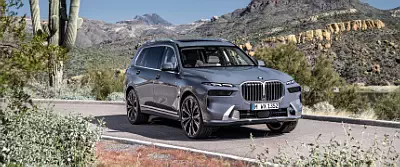 BMW X7 xDrive40i      UltraWide 21:9