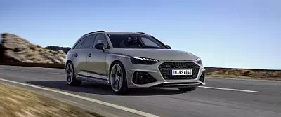 Audi RS4 Avant competition plus      UltraWide 21:9