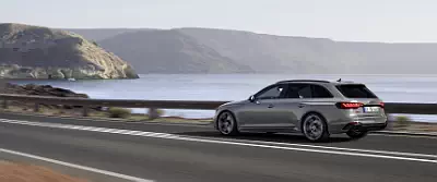 Audi RS4 Avant competition plus      UltraWide 21:9