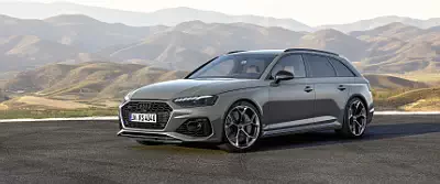 Audi RS4 Avant competition plus      UltraWide 21:9