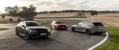 Audi RS4 Avant competition plus      UltraWide 21:9