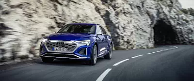 Audi SQ8 Sportback e-tron quattro      UltraWide 21:9