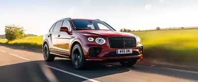 Bentley Bentayga Hybrid First Edition (Dragon Red) UK-spec      UltraWide 21:9