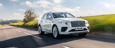 Bentley Bentayga Hybrid First Edition (Ghost White) UK-spec      UltraWide 21:9