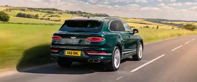 Bentley Bentayga Hybrid (Viridian) UK-spec      UltraWide 21:9