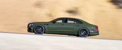 Bentley Flying Spur Hybrid (British Racing Green) US-spec      UltraWide 21:9