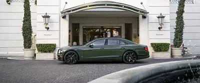 Bentley Flying Spur Hybrid (British Racing Green) US-spec      UltraWide 21:9