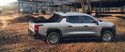 Chevrolet Silverado EV WT Crew Cab      UltraWide 21:9