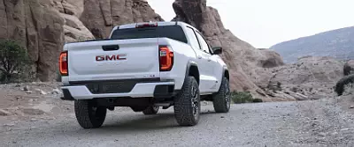 GMC Canyon AT4 Crew Cab      UltraWide 21:9