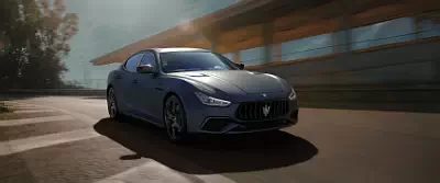 Maserati Ghibli MC Edition (Blu Vittoria)      UltraWide 21:9